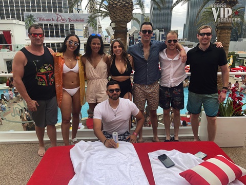 pool-party-dress-code