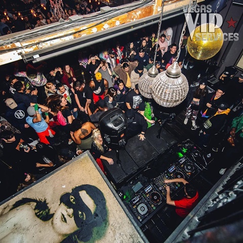 las-vegas-dance-floor