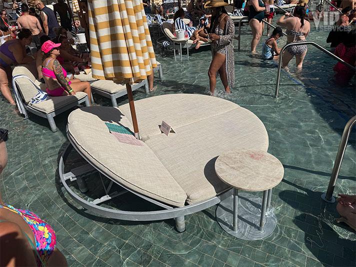 Wet Deck Daybed