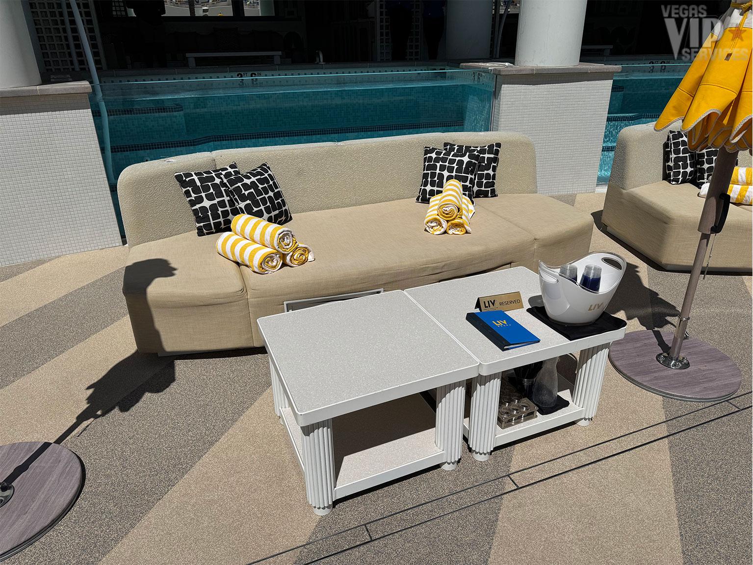 daybed main floor