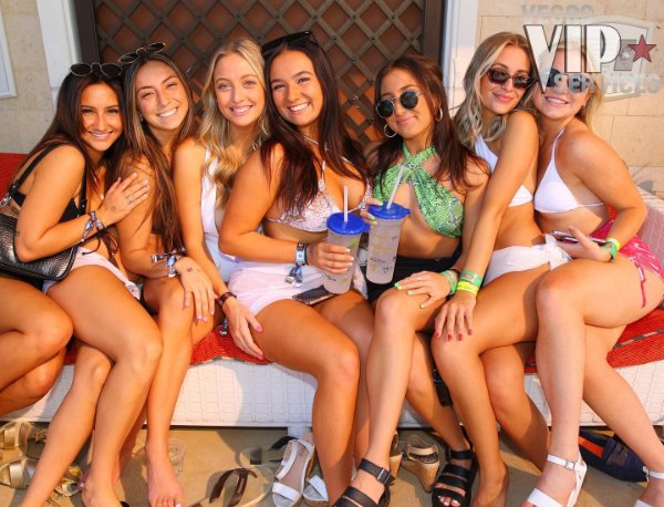 vegas-pool-club