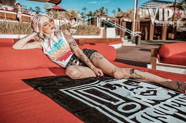 las-vegas-pool-party